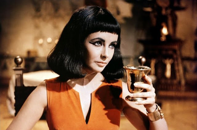 Cleopatra's Pearl Gamble: The Dinner That Shook History