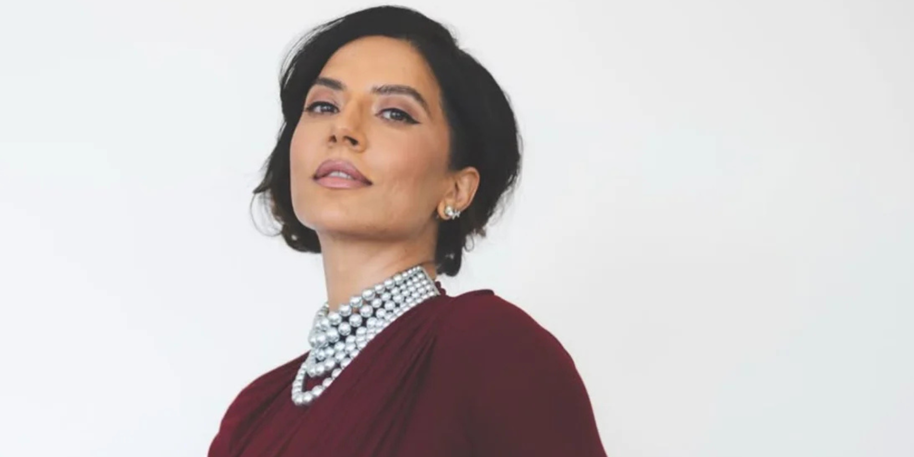 Luster & Lore: How Wearing Pearls Can Instantaneously Uplift Your Confidence