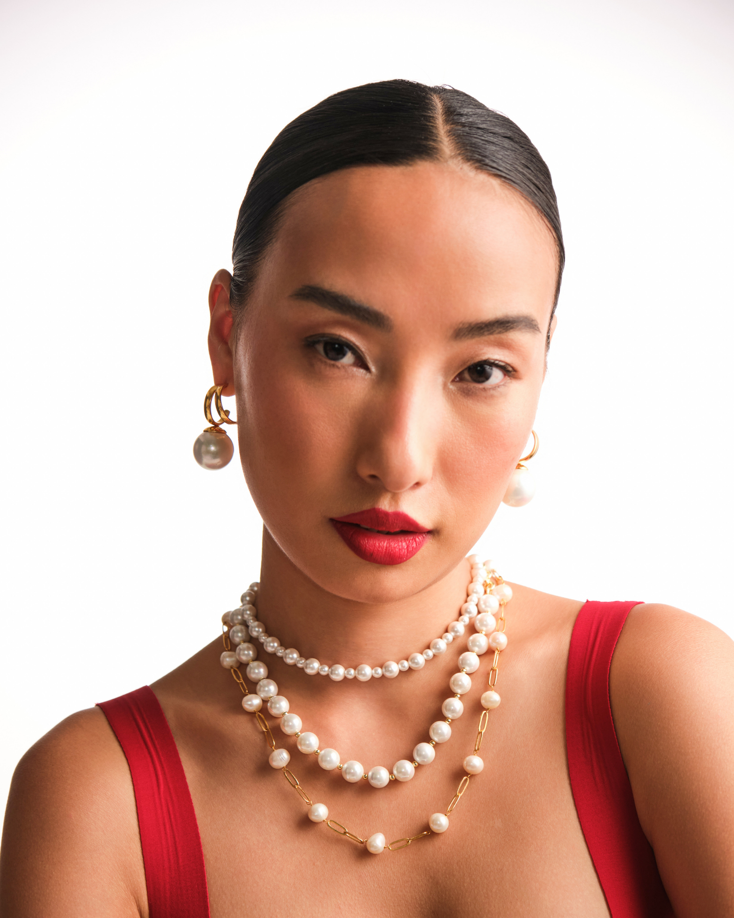 Classic Bandel Pearl Necklace - White