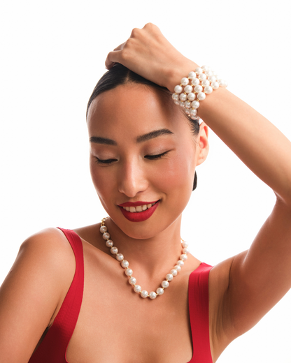 Classic Bandel Pearl Necklace - White