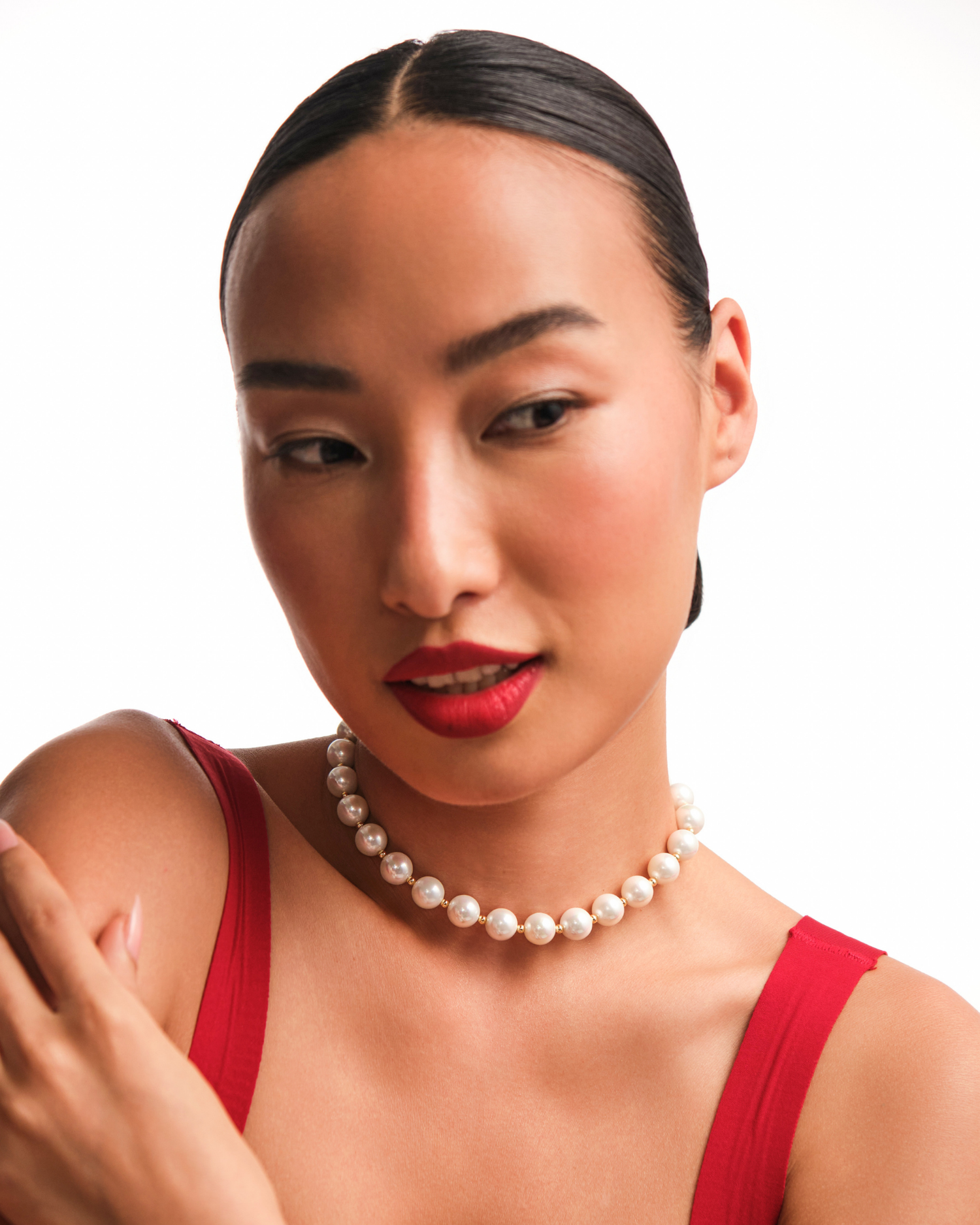 Classic Bandel Pearl Necklace - White