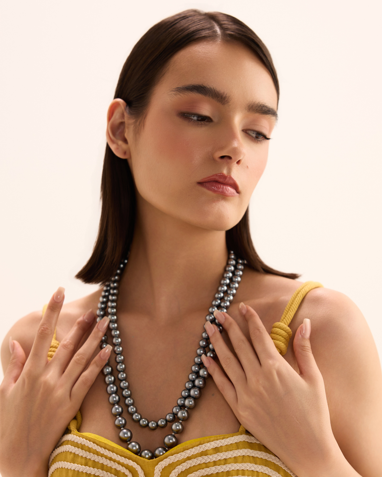 Dark Silver Pearl Necklace with Bandel