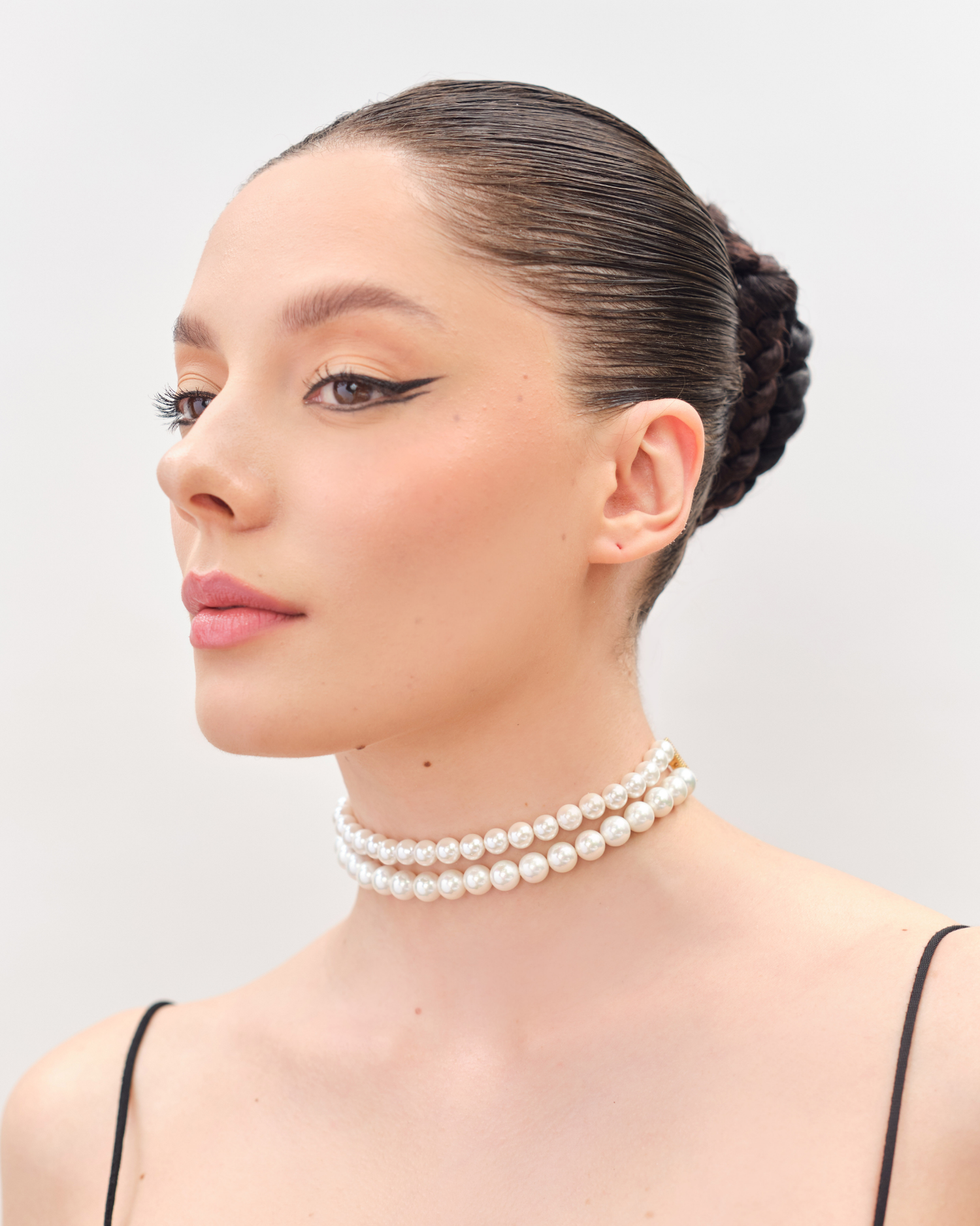 Mini Pearl Choker