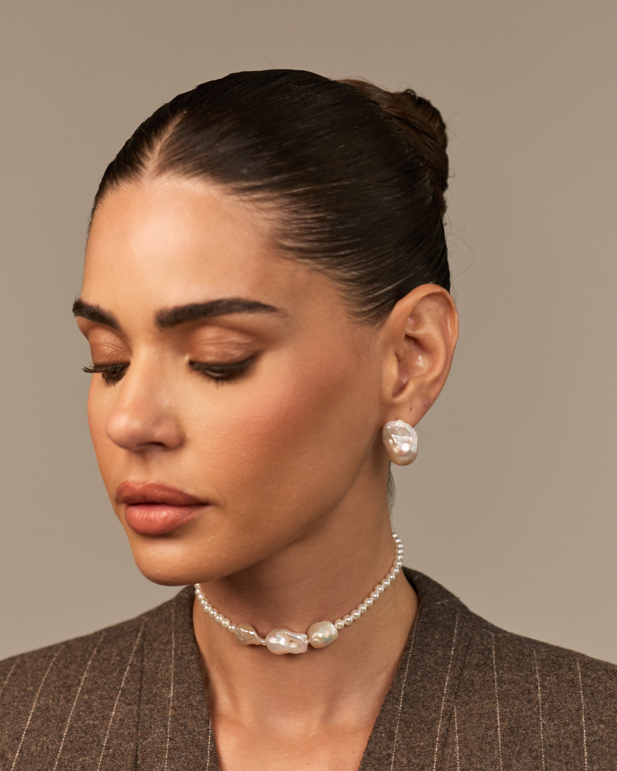 Baroque Pendant Choker