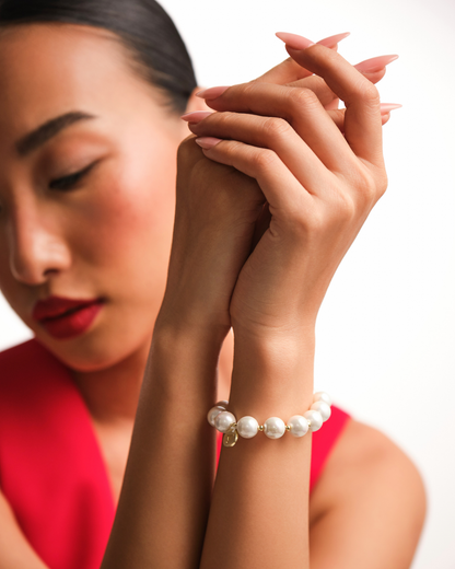 Classic Bandel Pearl Bracelet