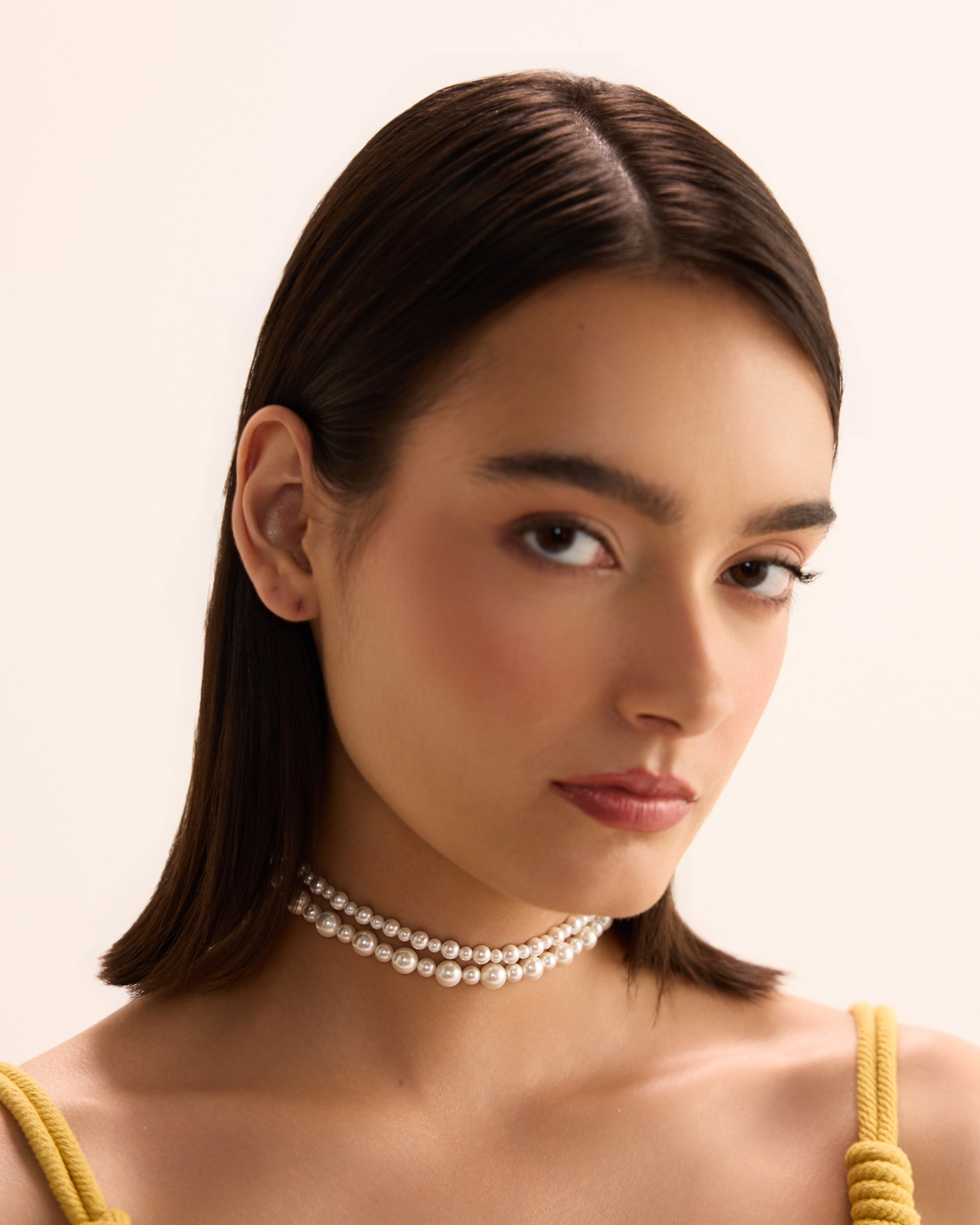 Mini Skip Pearl Choker (2 Lines)