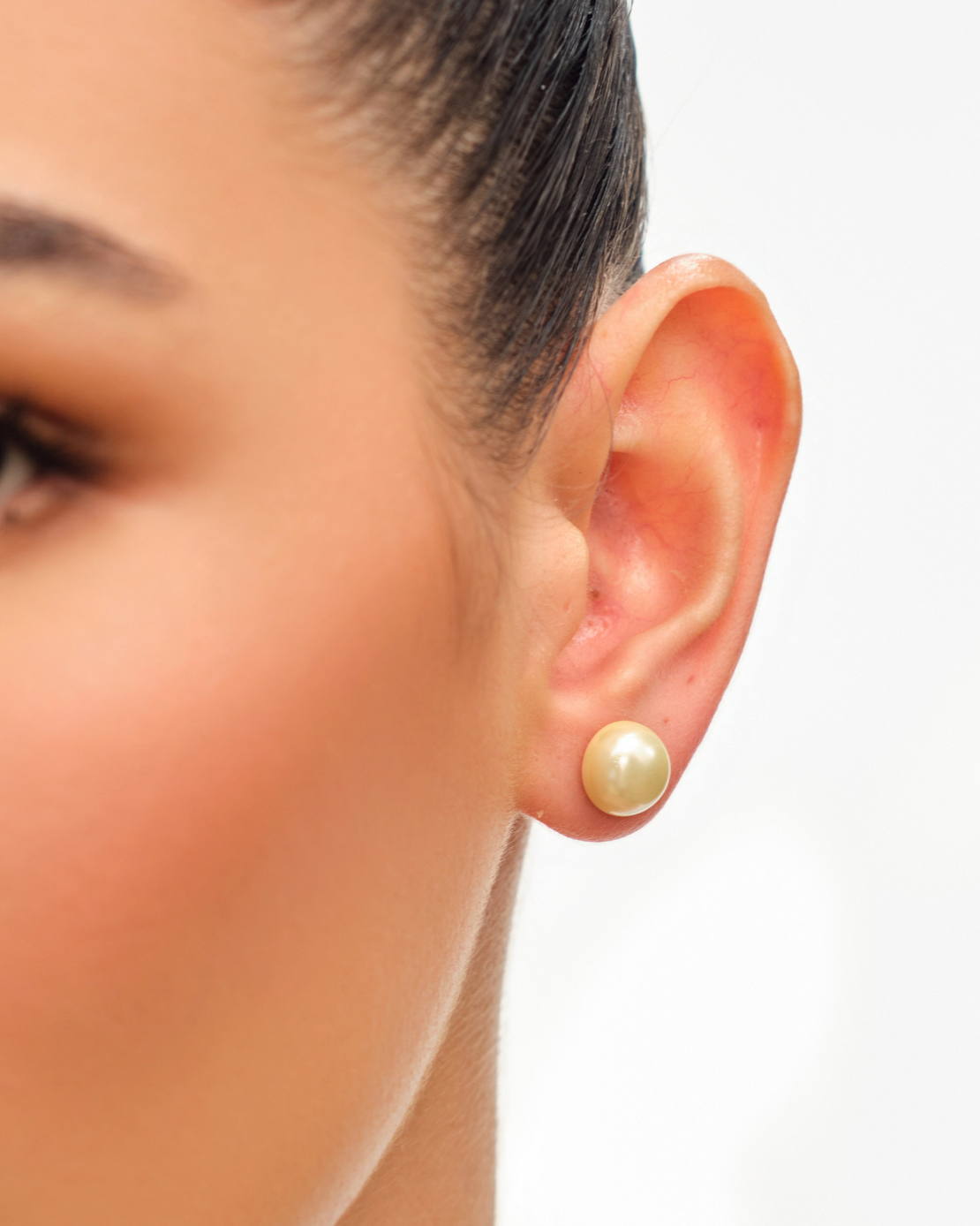 10mm Pearl Studs